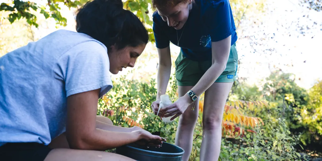 Lehigh University's Earth and Environmental Sciences students outside